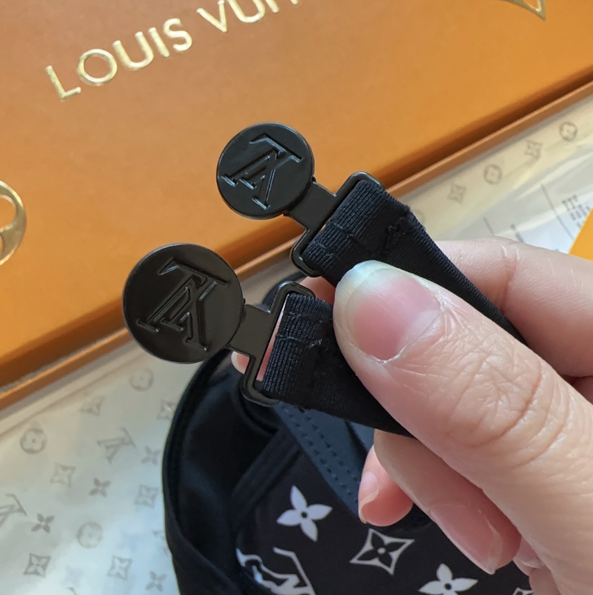 L-V REVERSIBLE SWIM image 3