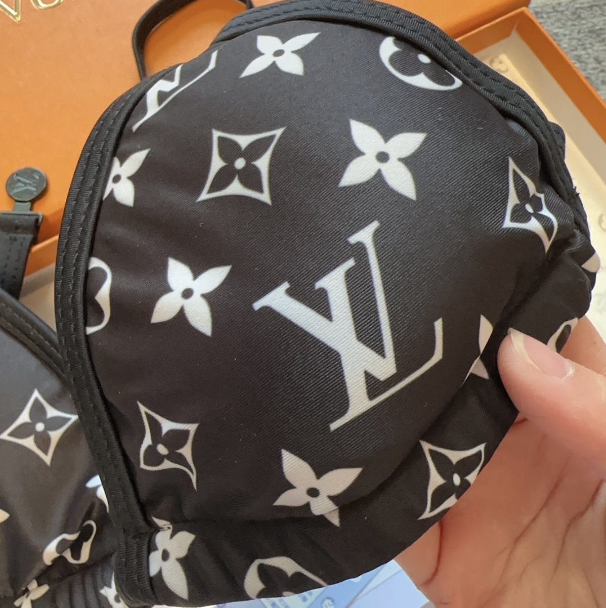 L-V REVERSIBLE SWIM image 5