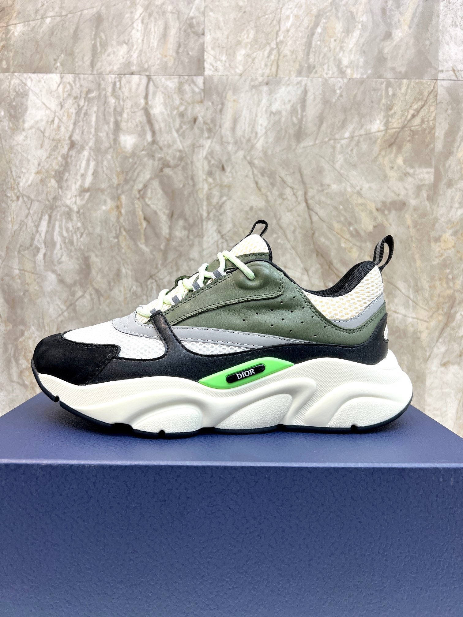 B22 KHAKI image 1