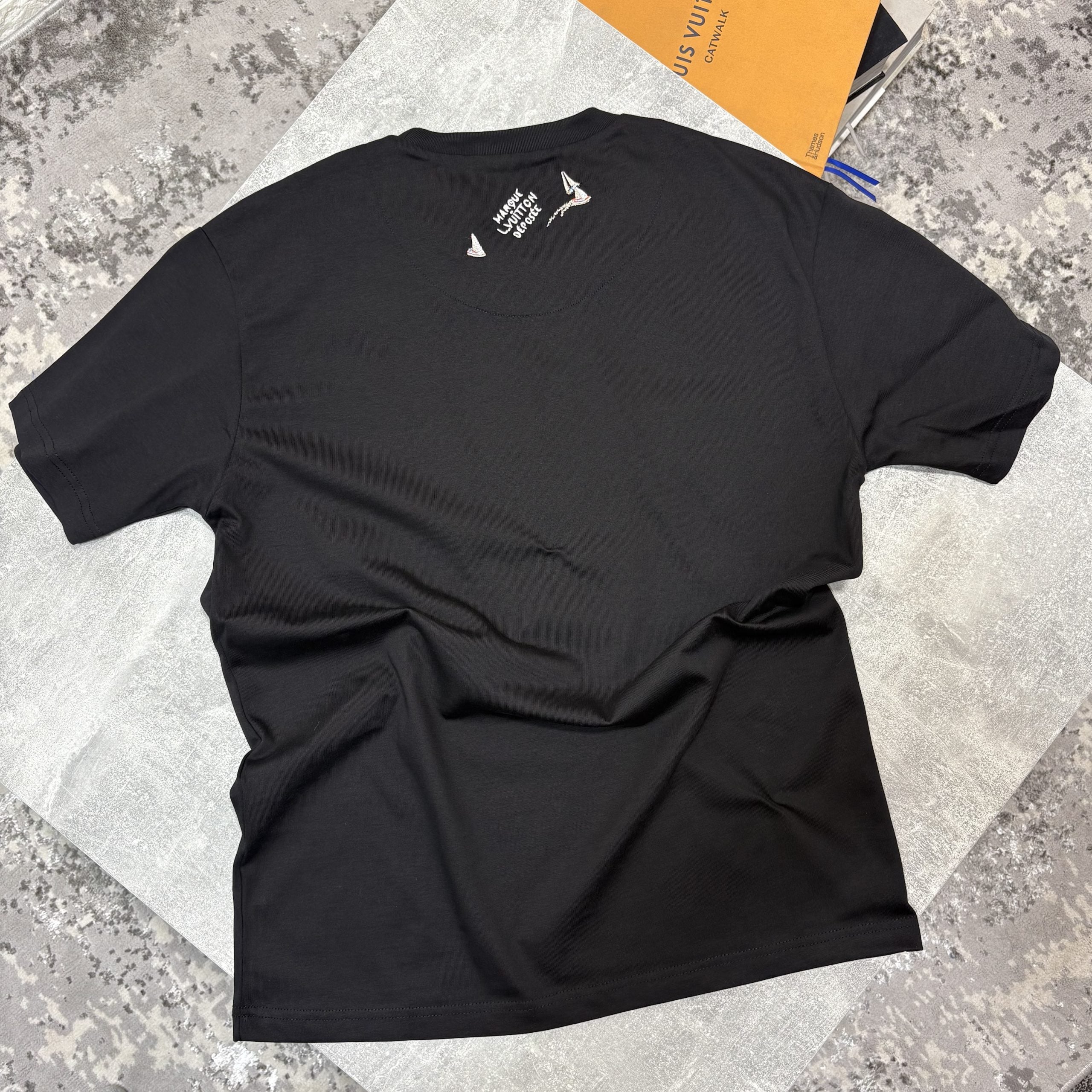 LV Tshirt Black image 1