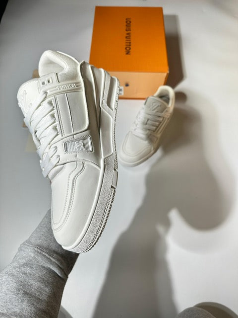L-V WHITE image 4