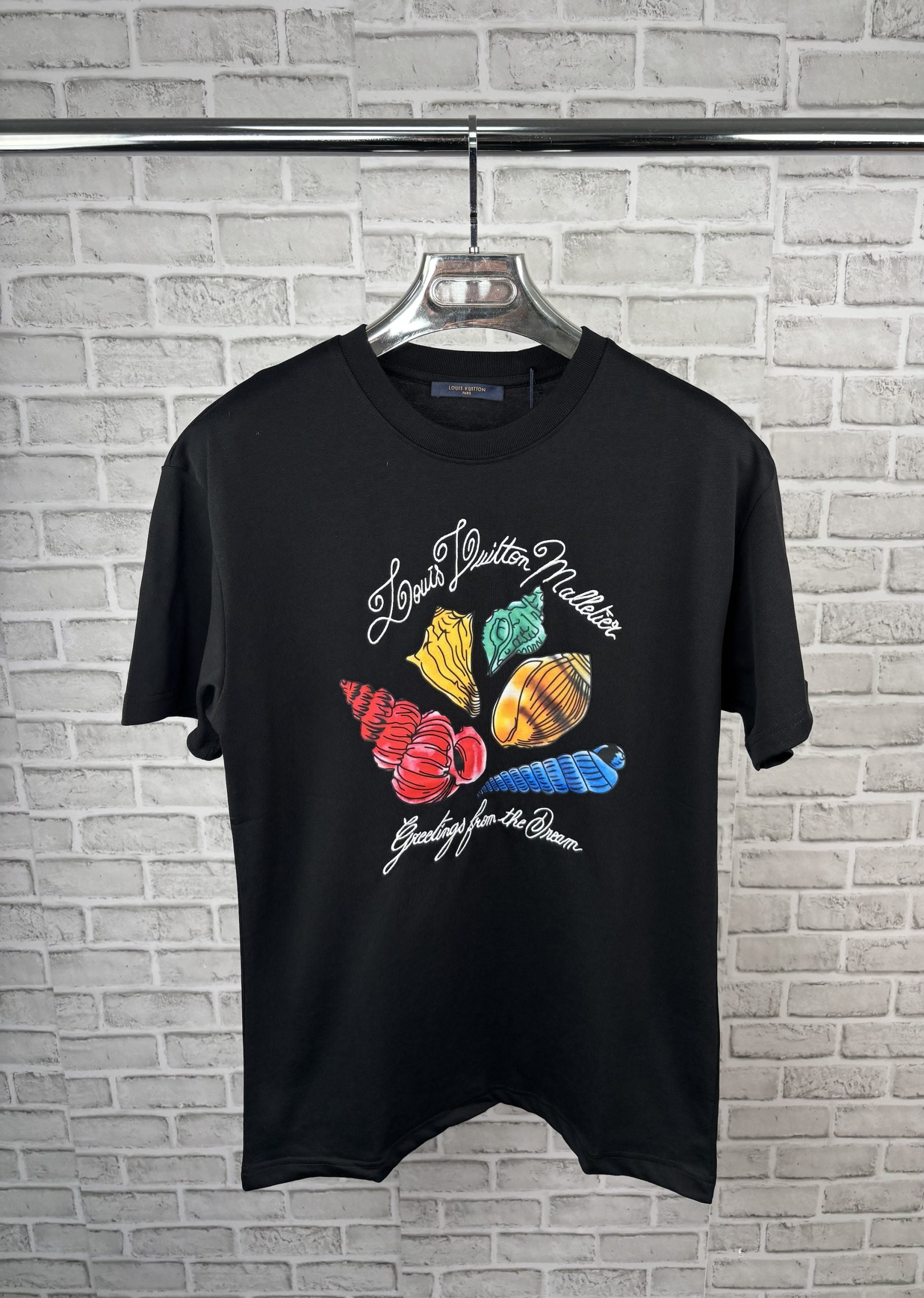 LV PRINTED BLACK TEE image 0