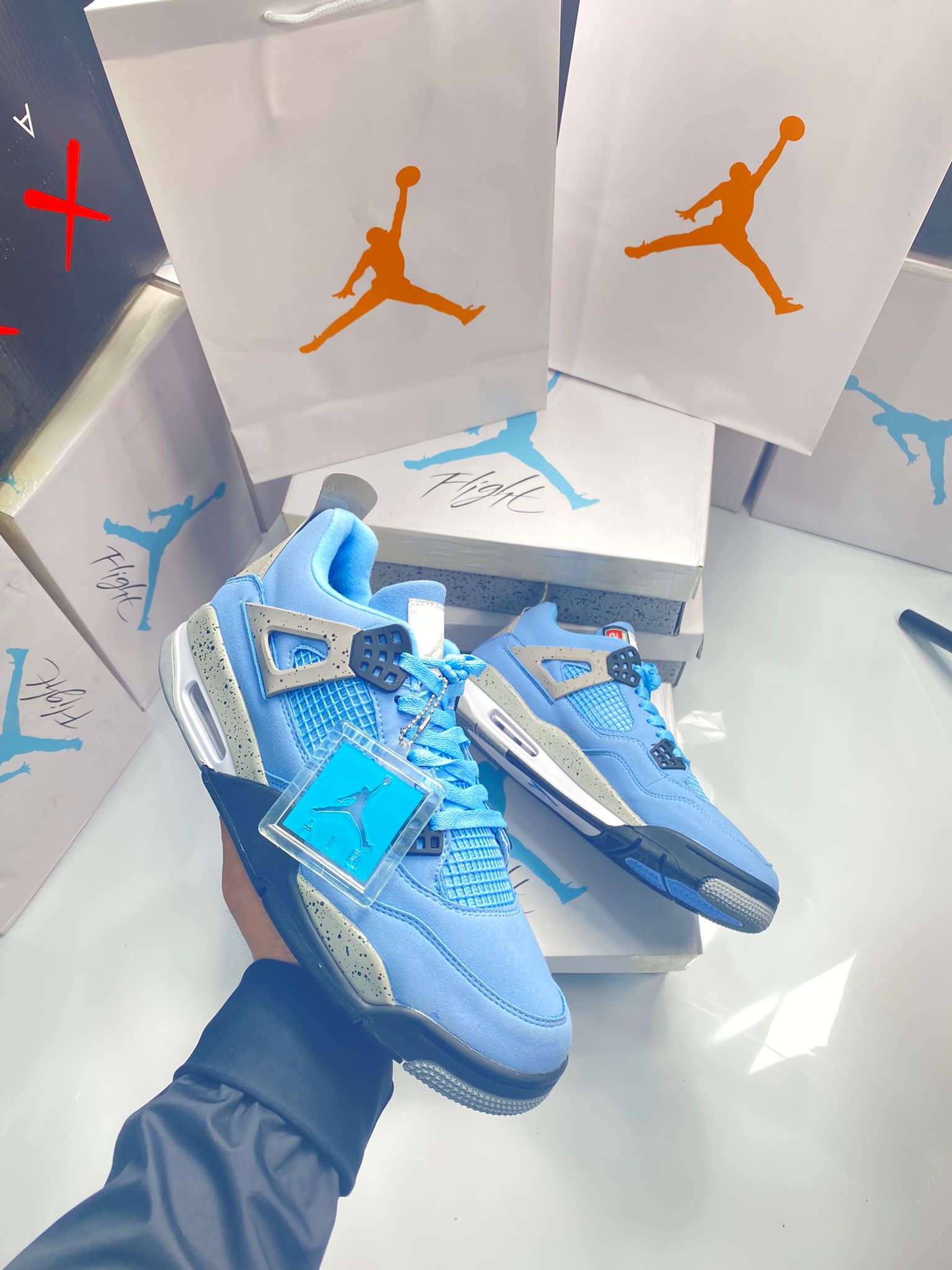 J1 BLUE image 10