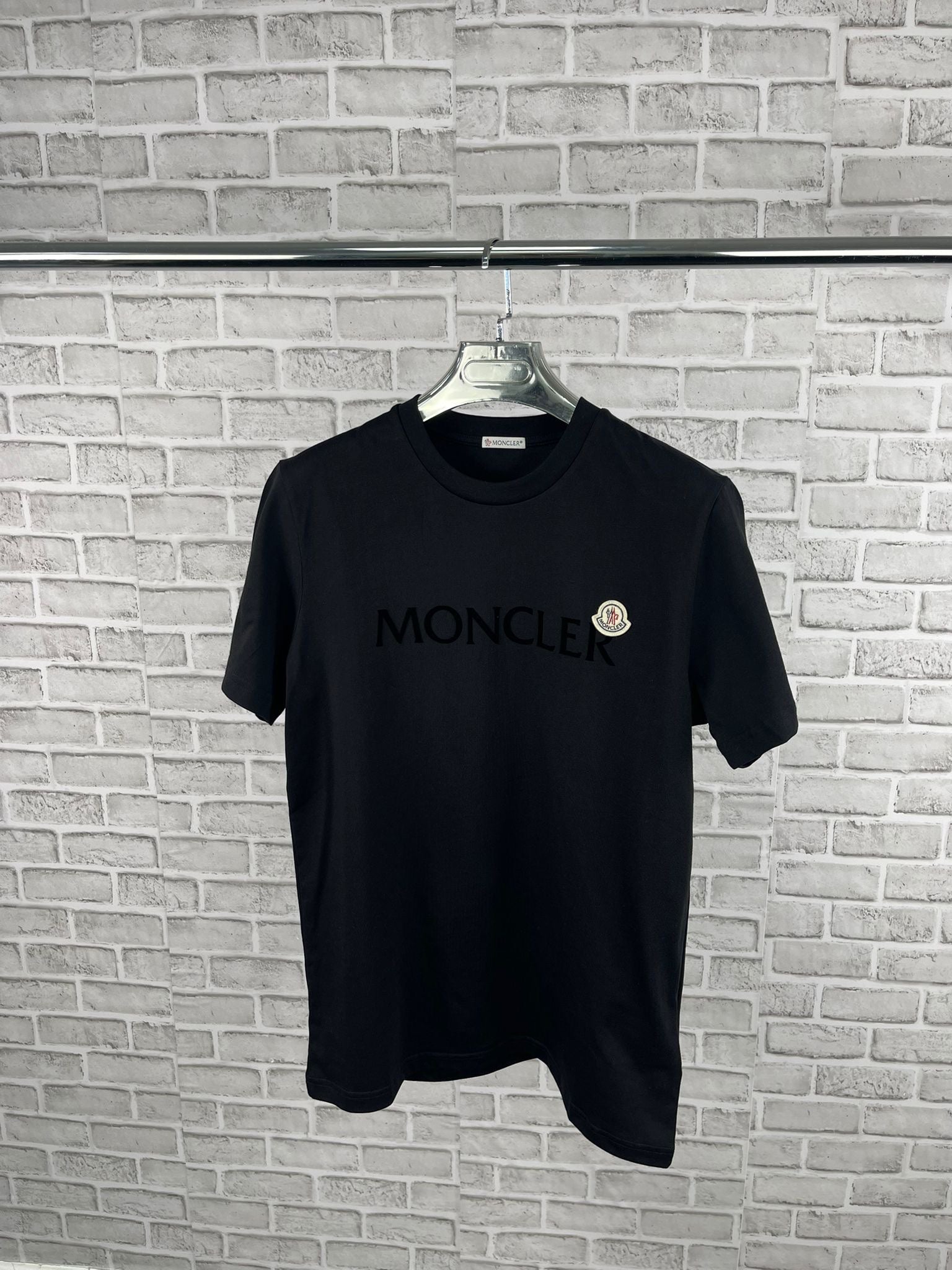 CLER BLACK TEE image 0