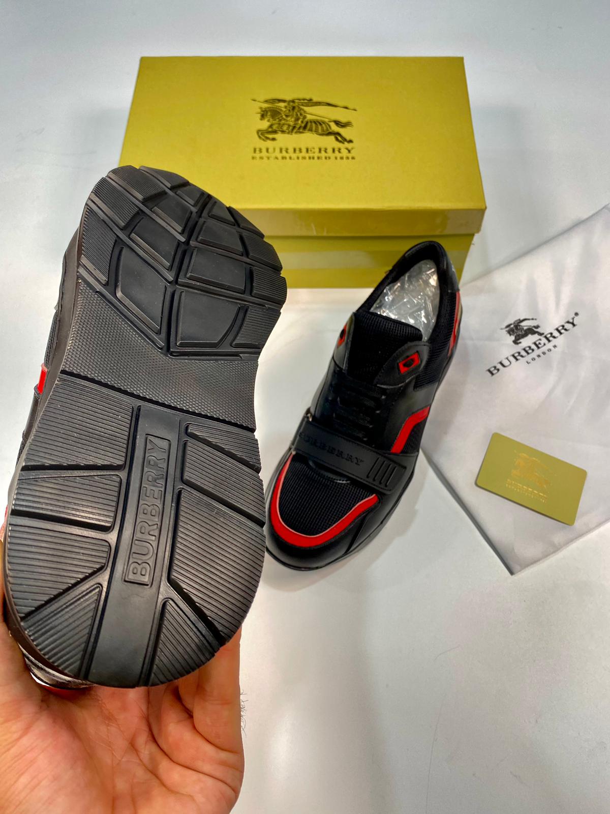 BURB RUNNER BLACK image 2