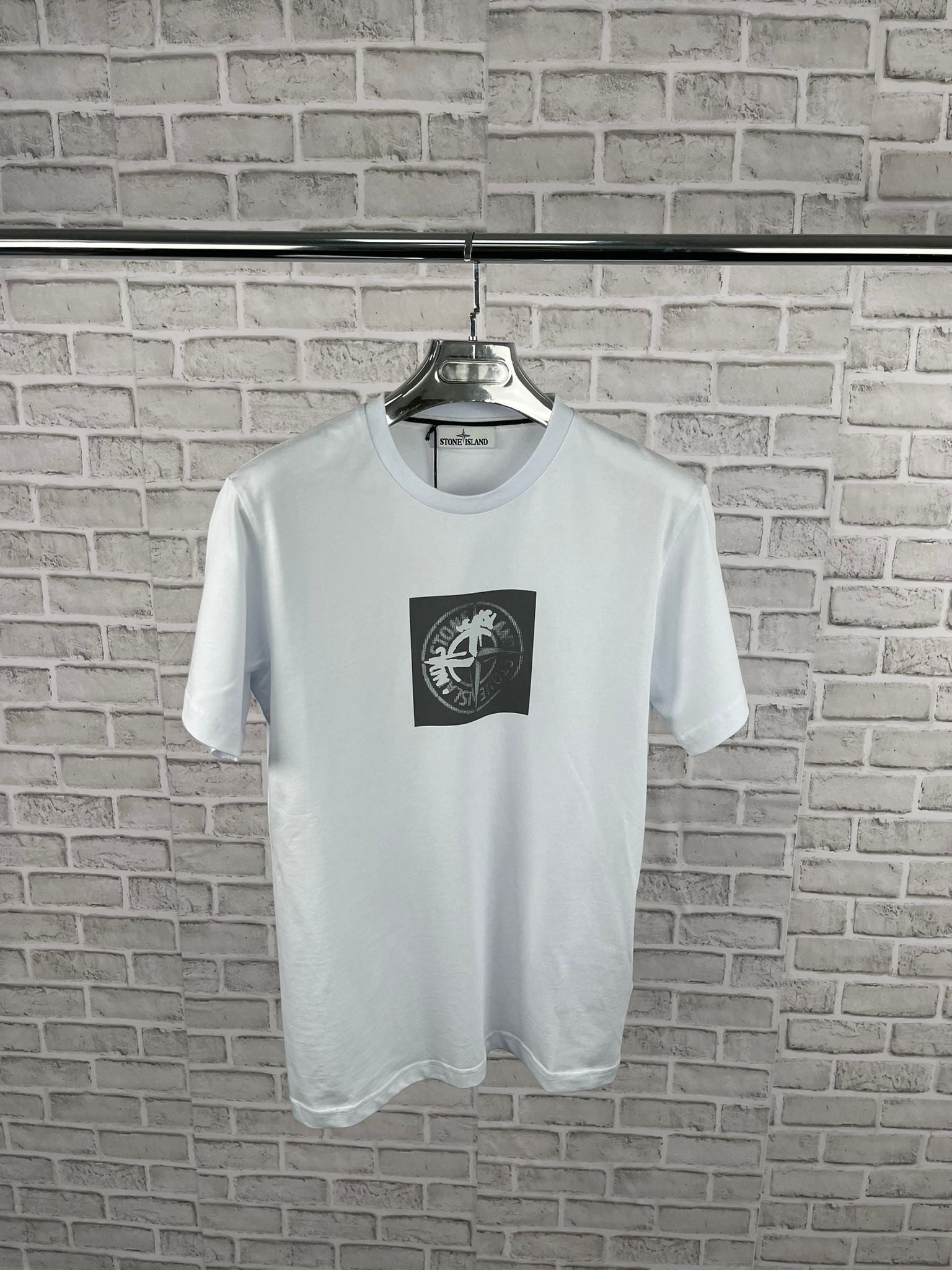 STONE TEE WHITE image 0