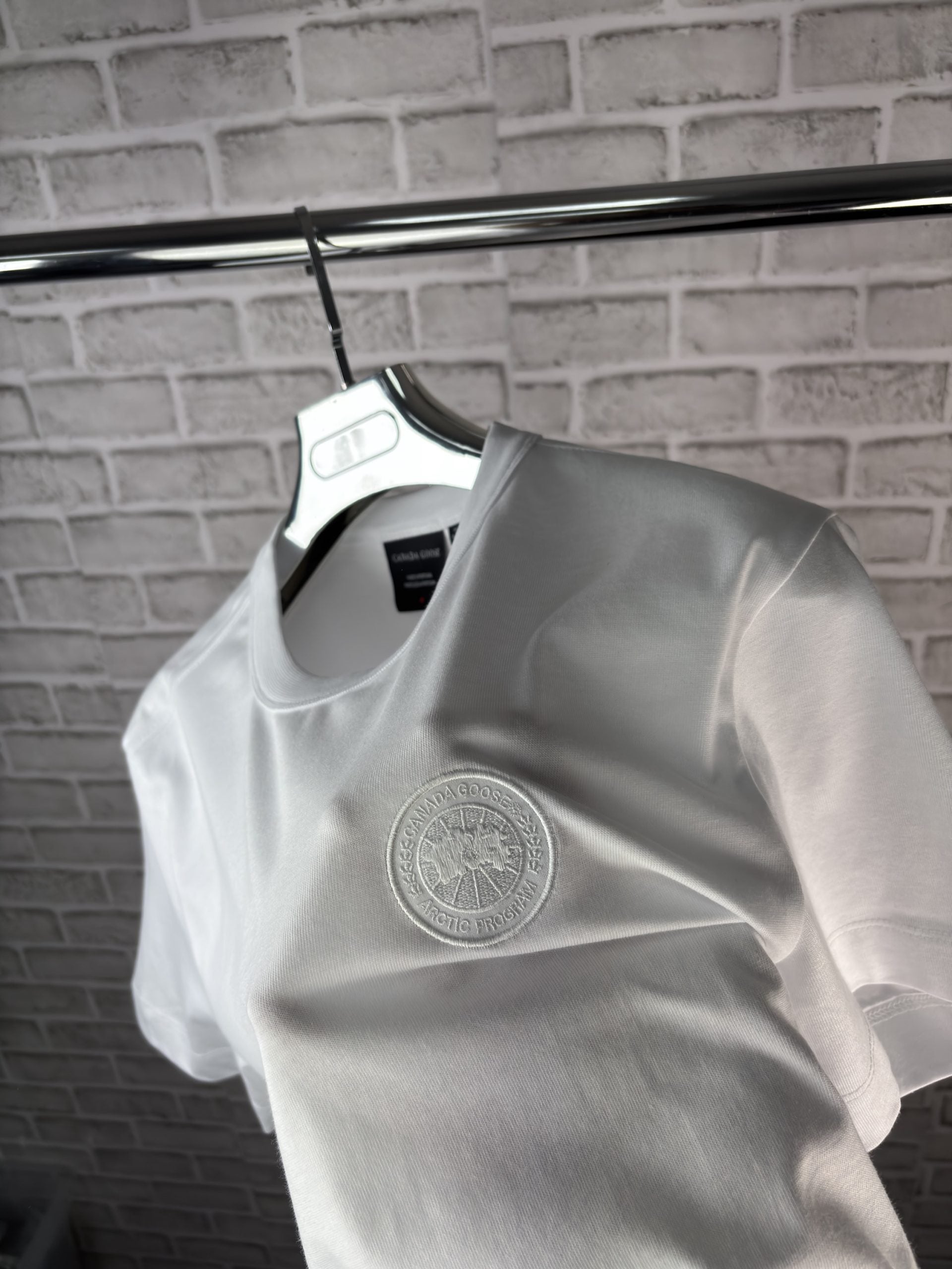 GOOSE TEE WHITE image 1
