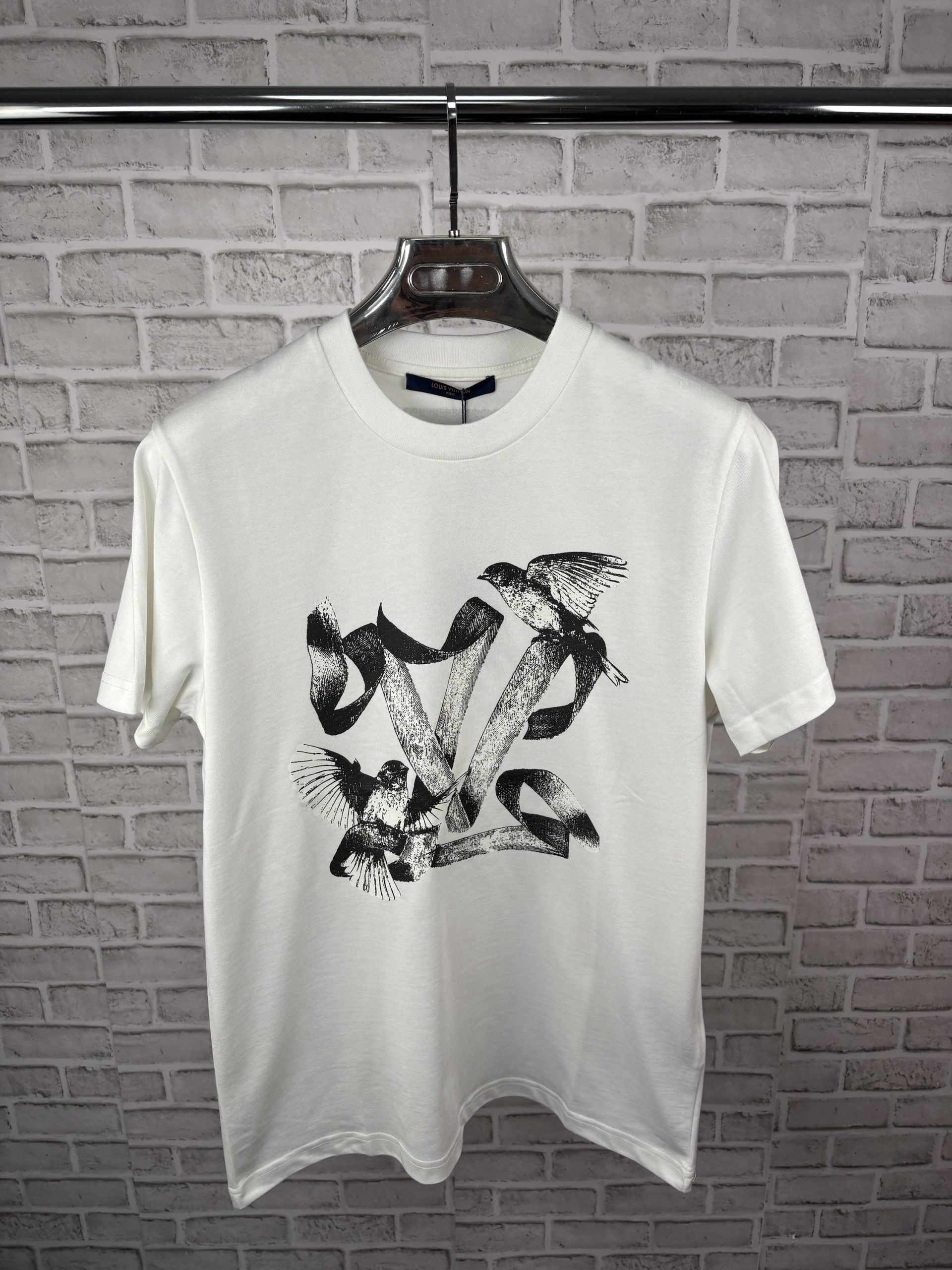 LV WHITE TEE image 0