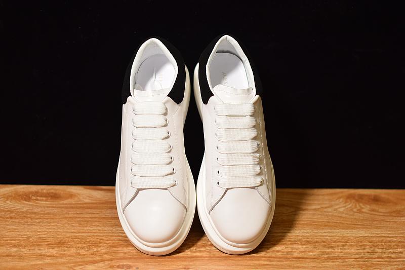 MQ' WHITE SUEDE image 5