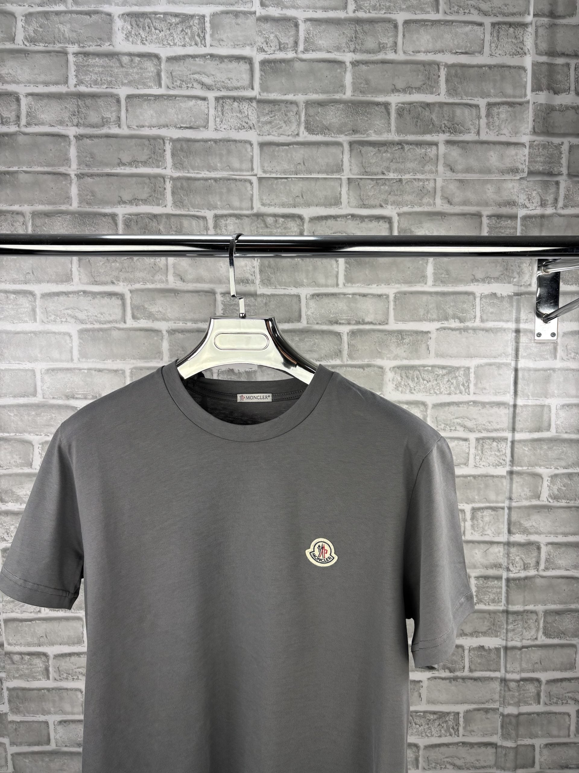 CLER TEE DARK GREY image 1