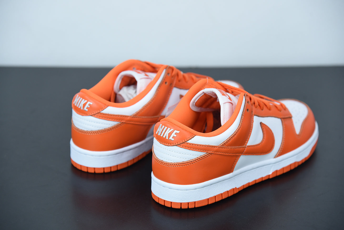 DUNK LOW ORANGE image 4