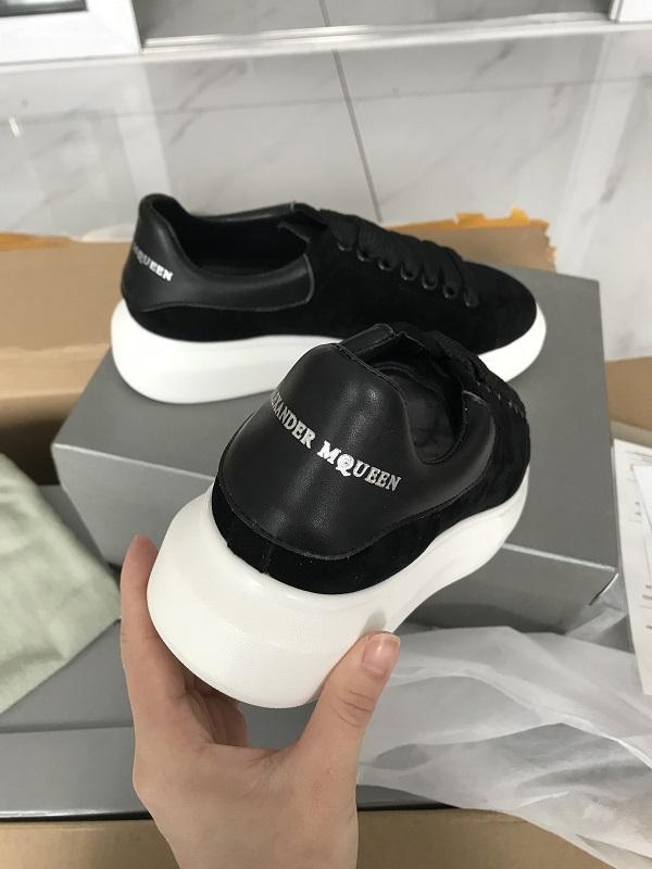 MQ' BLACK SUEDE image 2