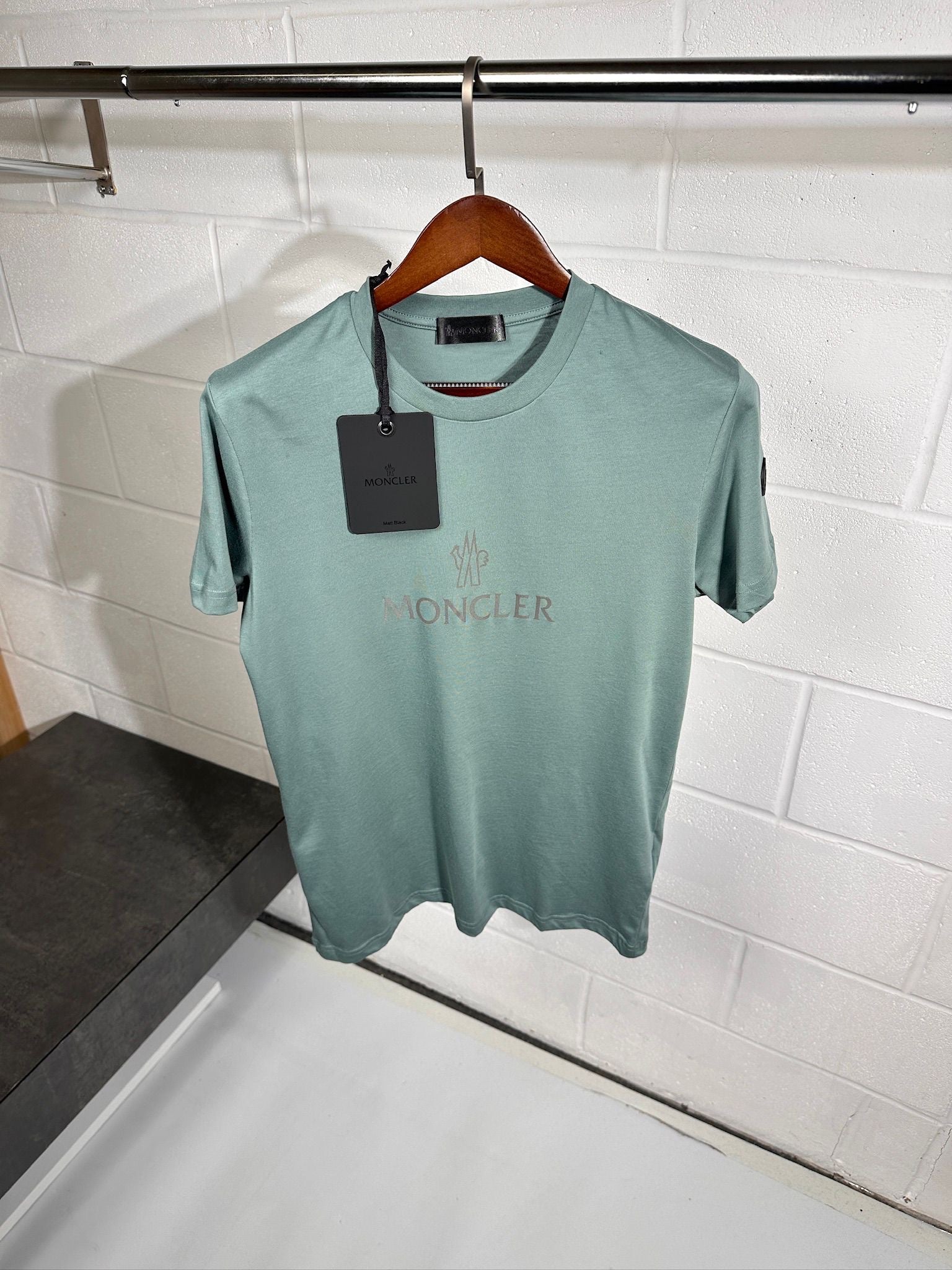 CLER TEE image 0