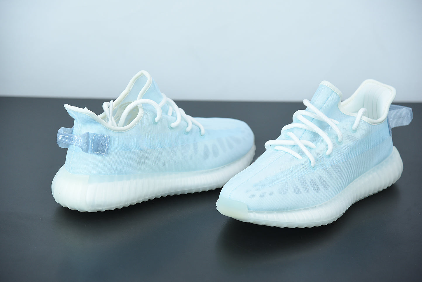 V2 BLUE MONO image 5