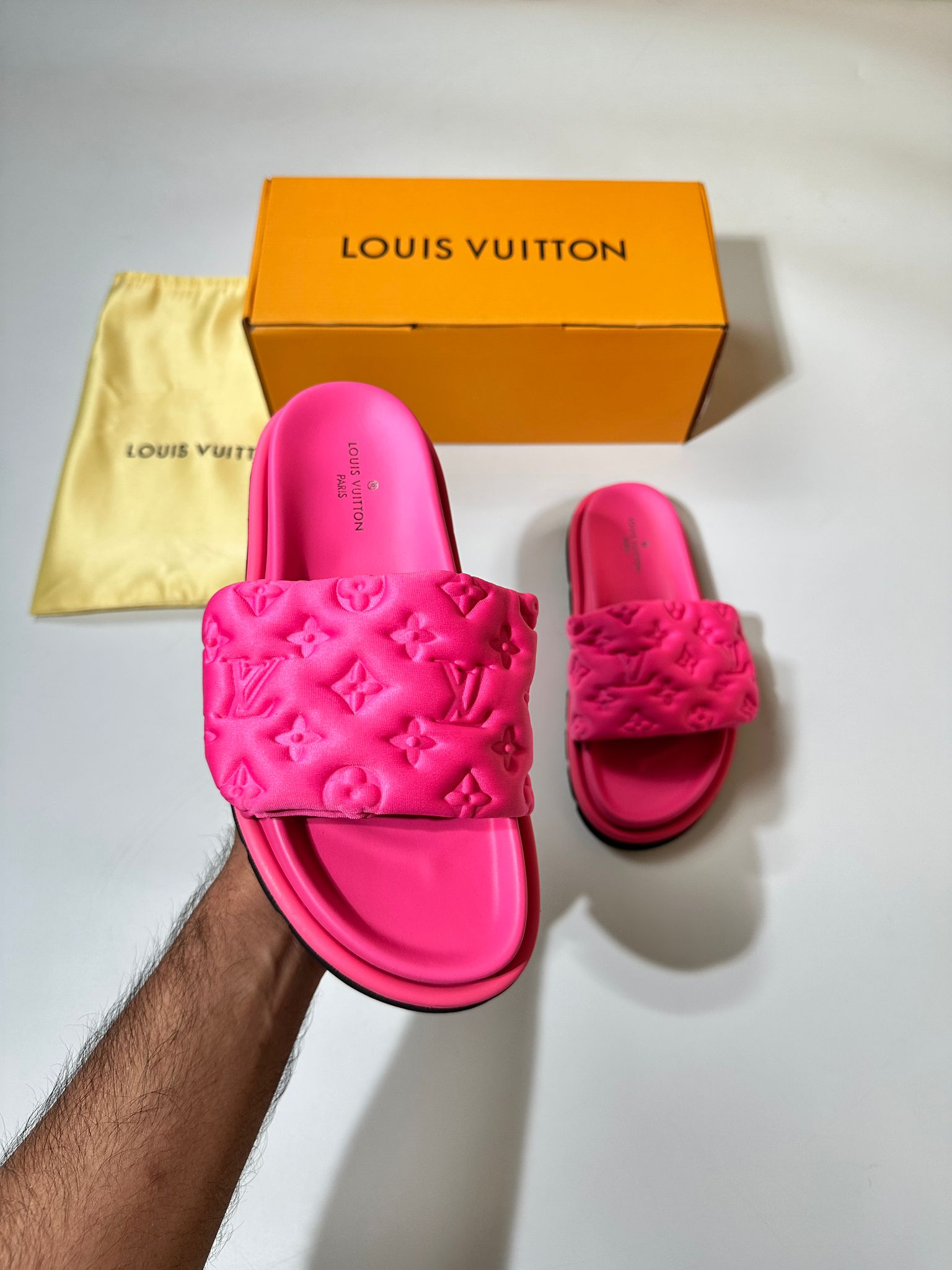 L-V SANDAL image 5
