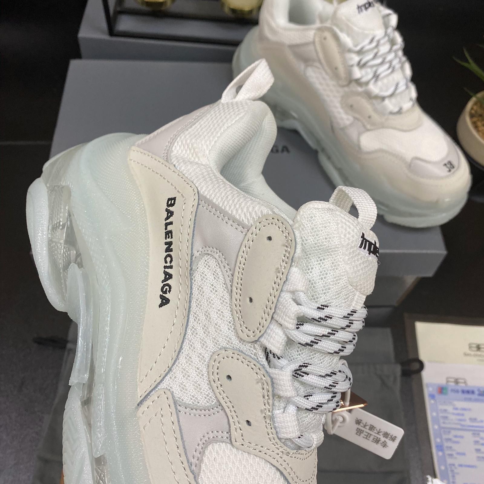 WHITE CLEAR S image 3