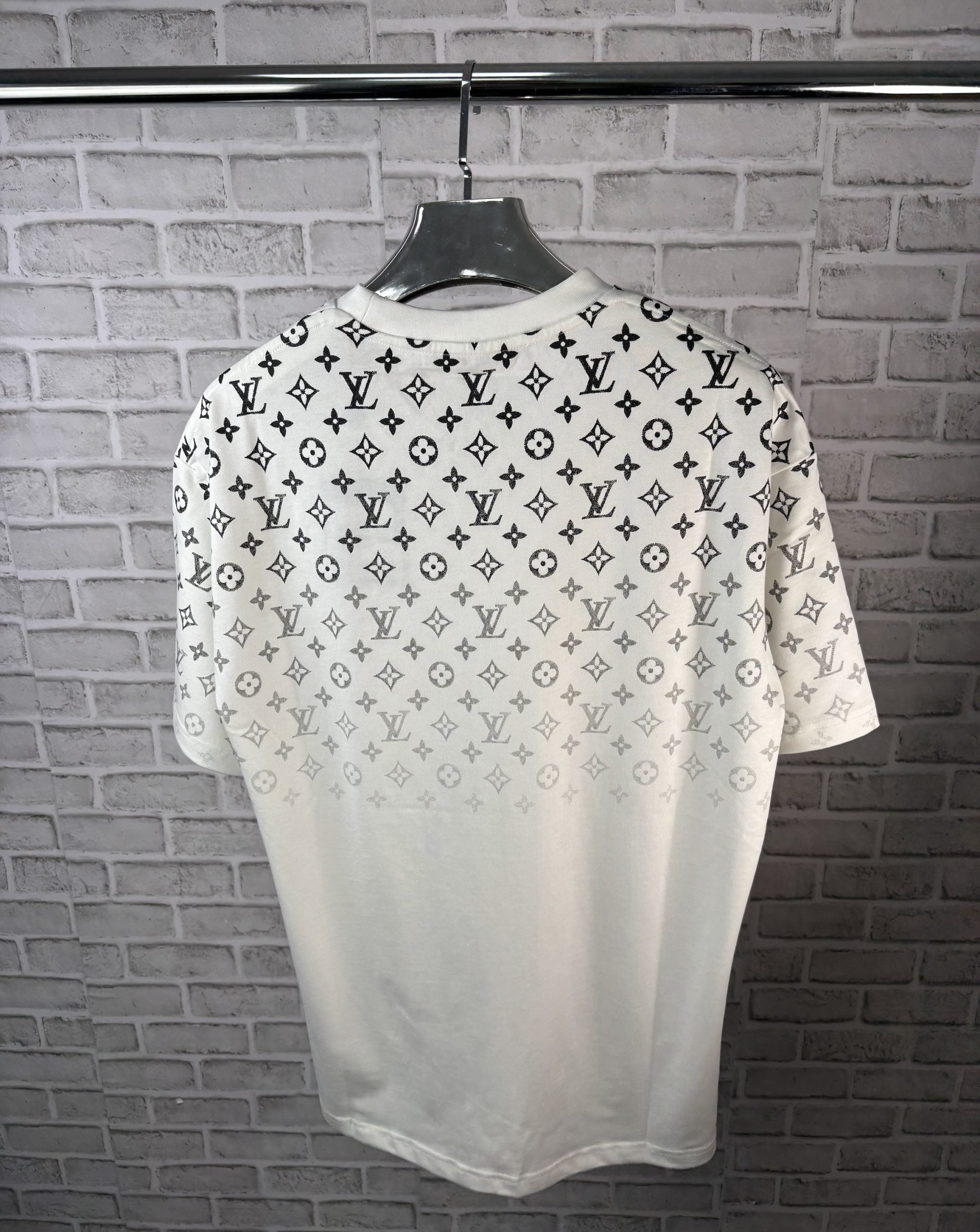 LV TEE WHITE image 1