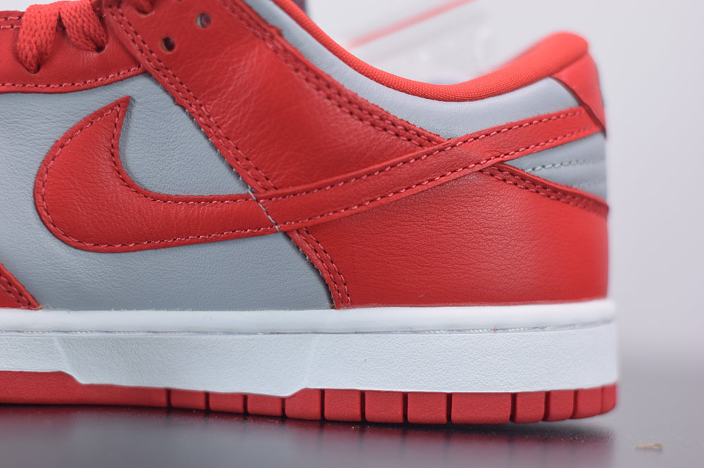 DUNK LOW RED/GREY image 2