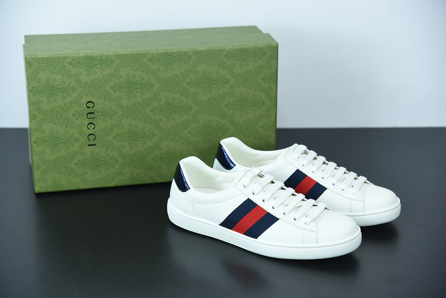 UCCI NAVY TRAINERS image 5