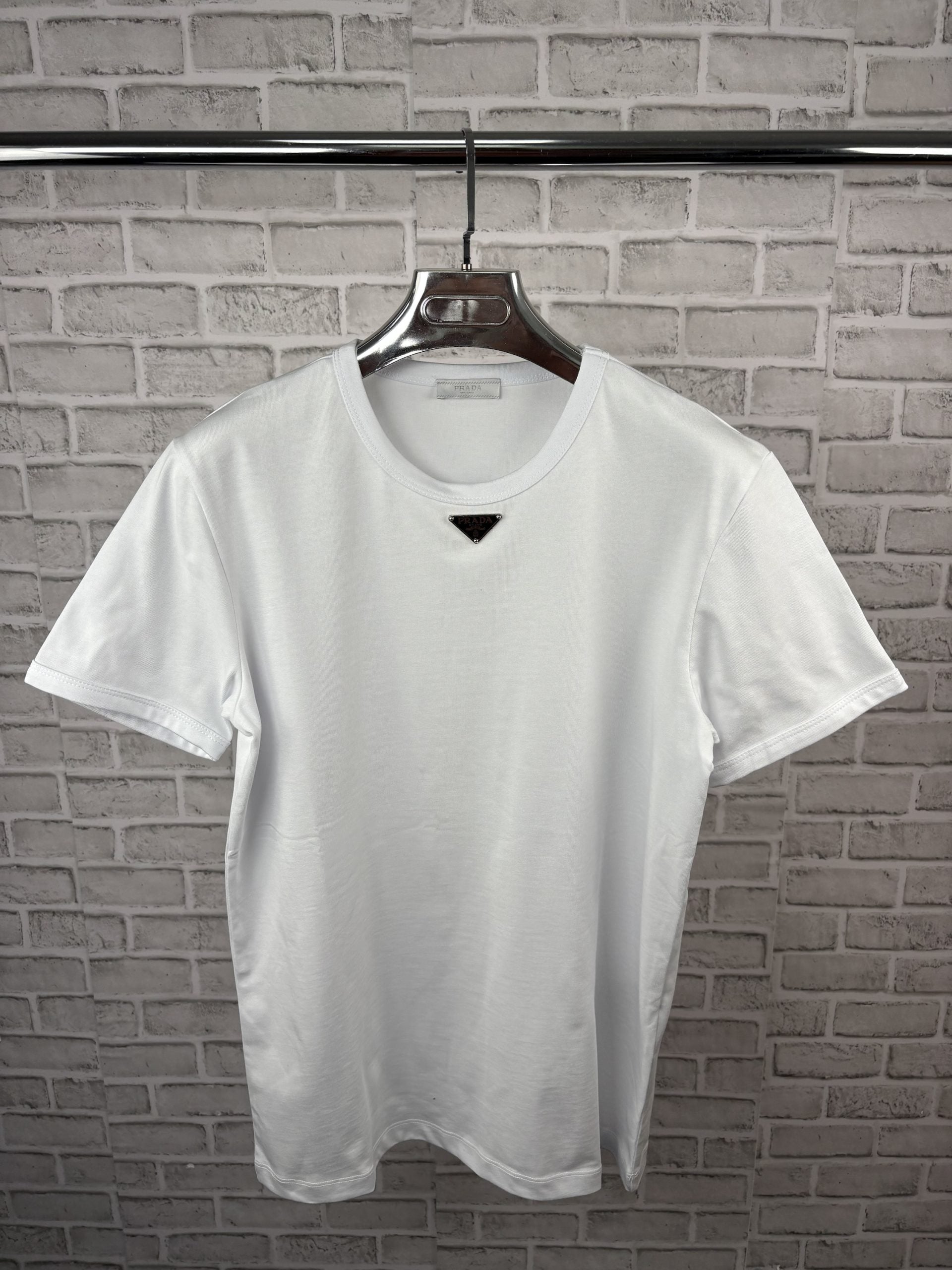 RADA BADGE WHITE TEE - S image