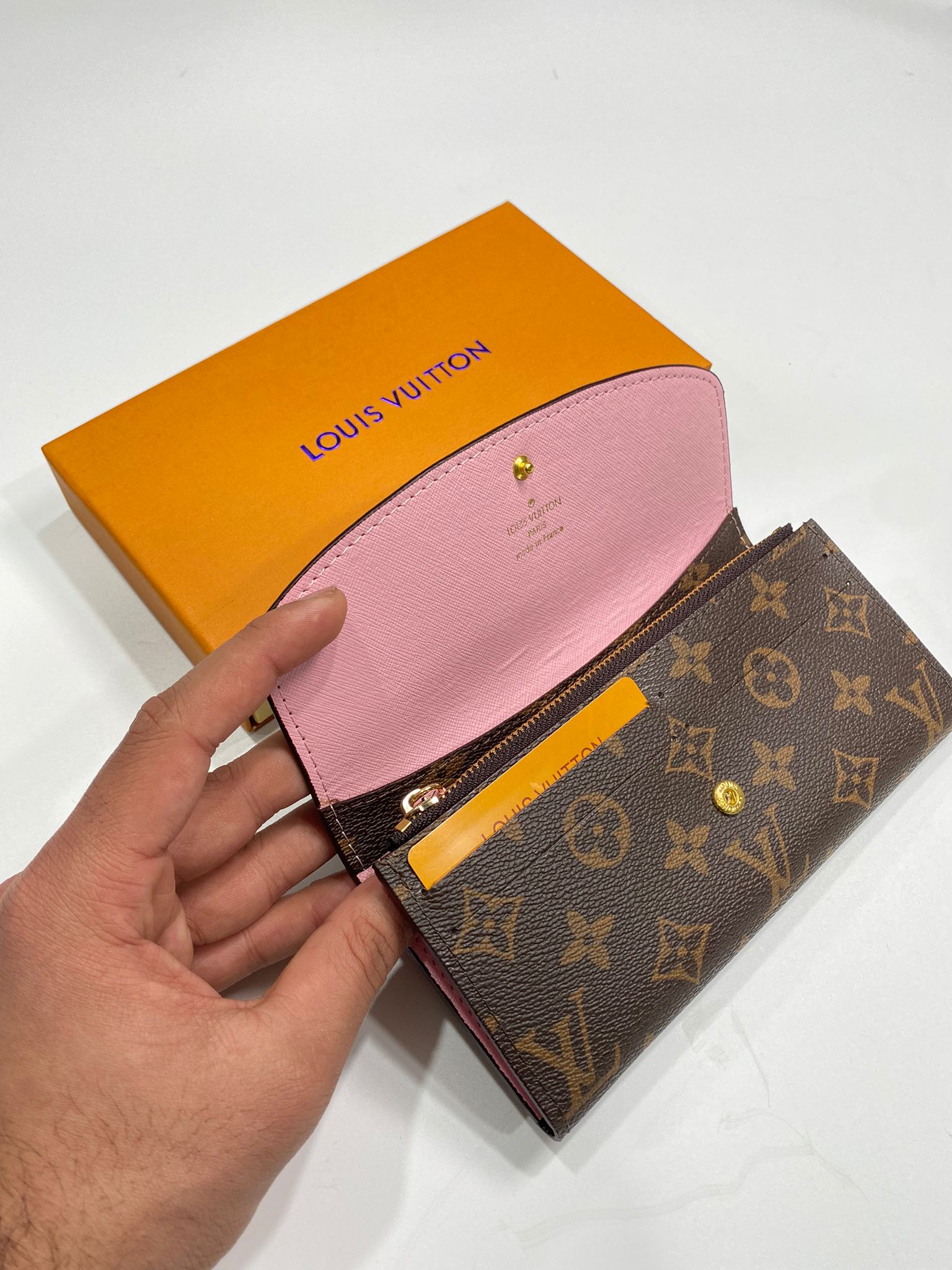 L-V PURSE PINK image 1