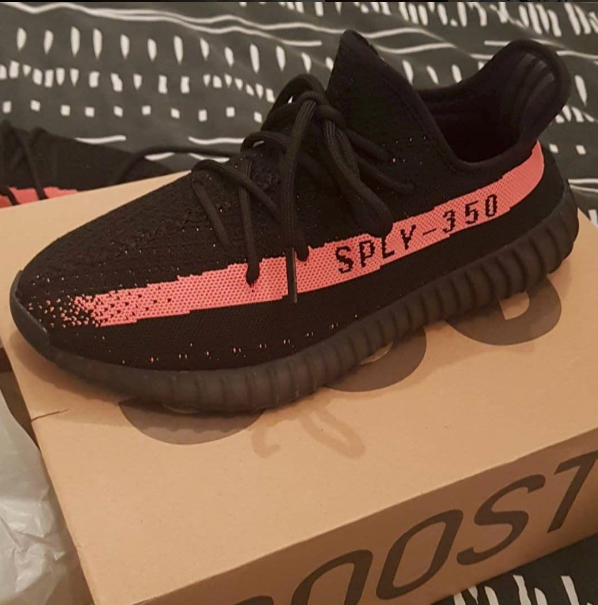 RED STRIPE V2 image 2