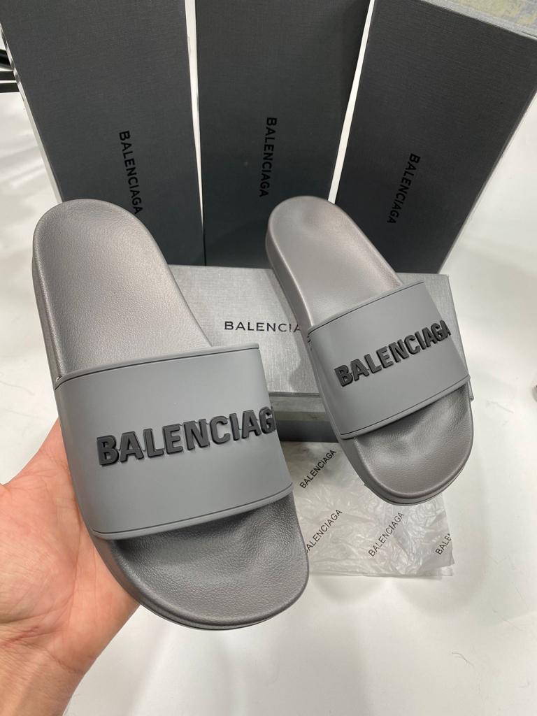 GREY CIAGA SLIDE image 1