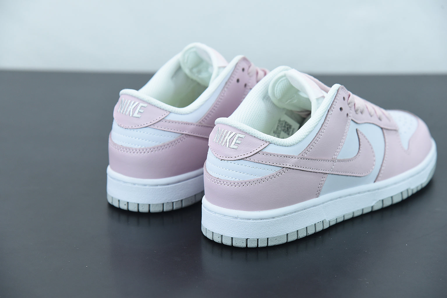 DUNK LOW PINK image 3