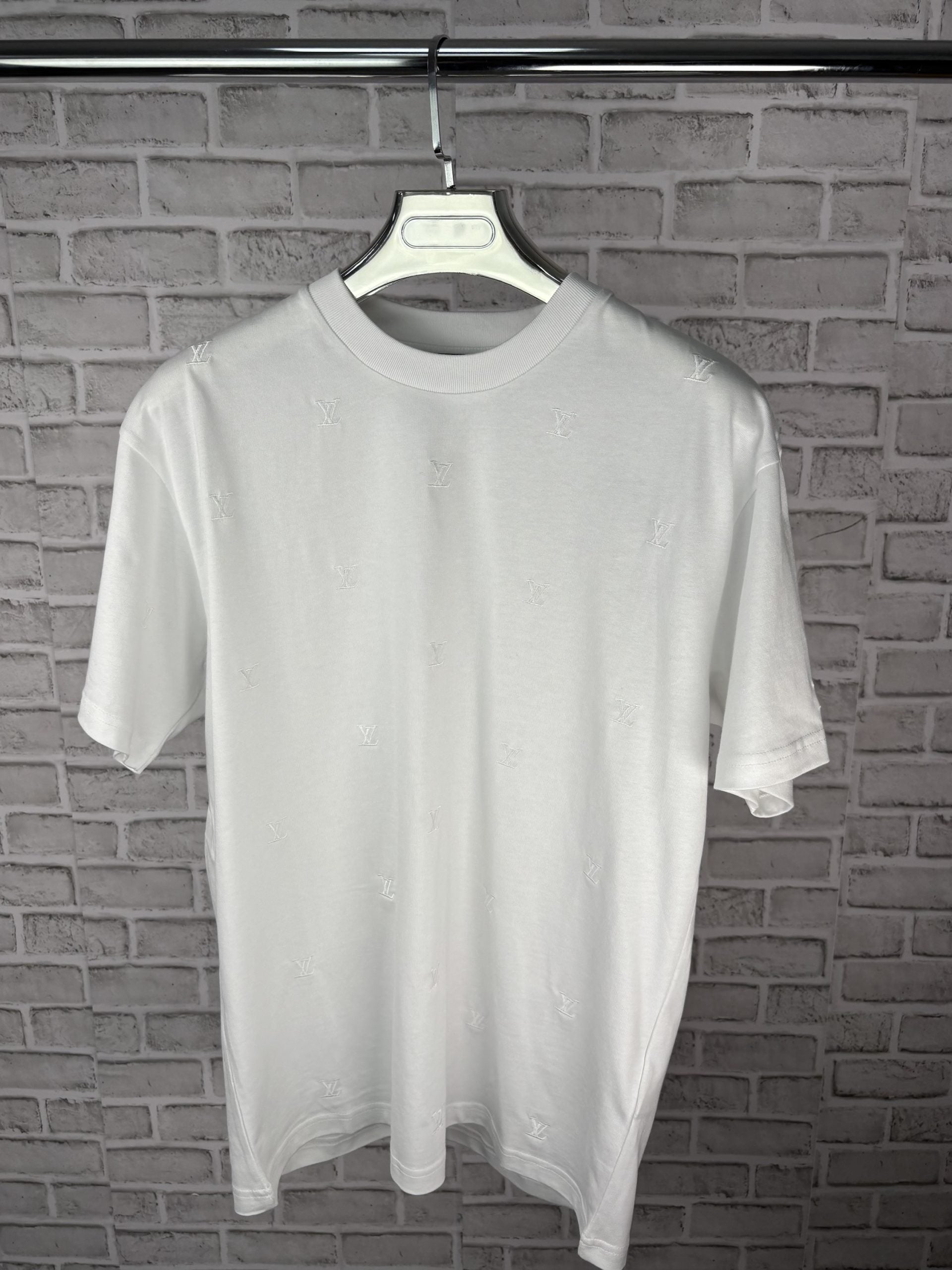 Lv tee white image 0