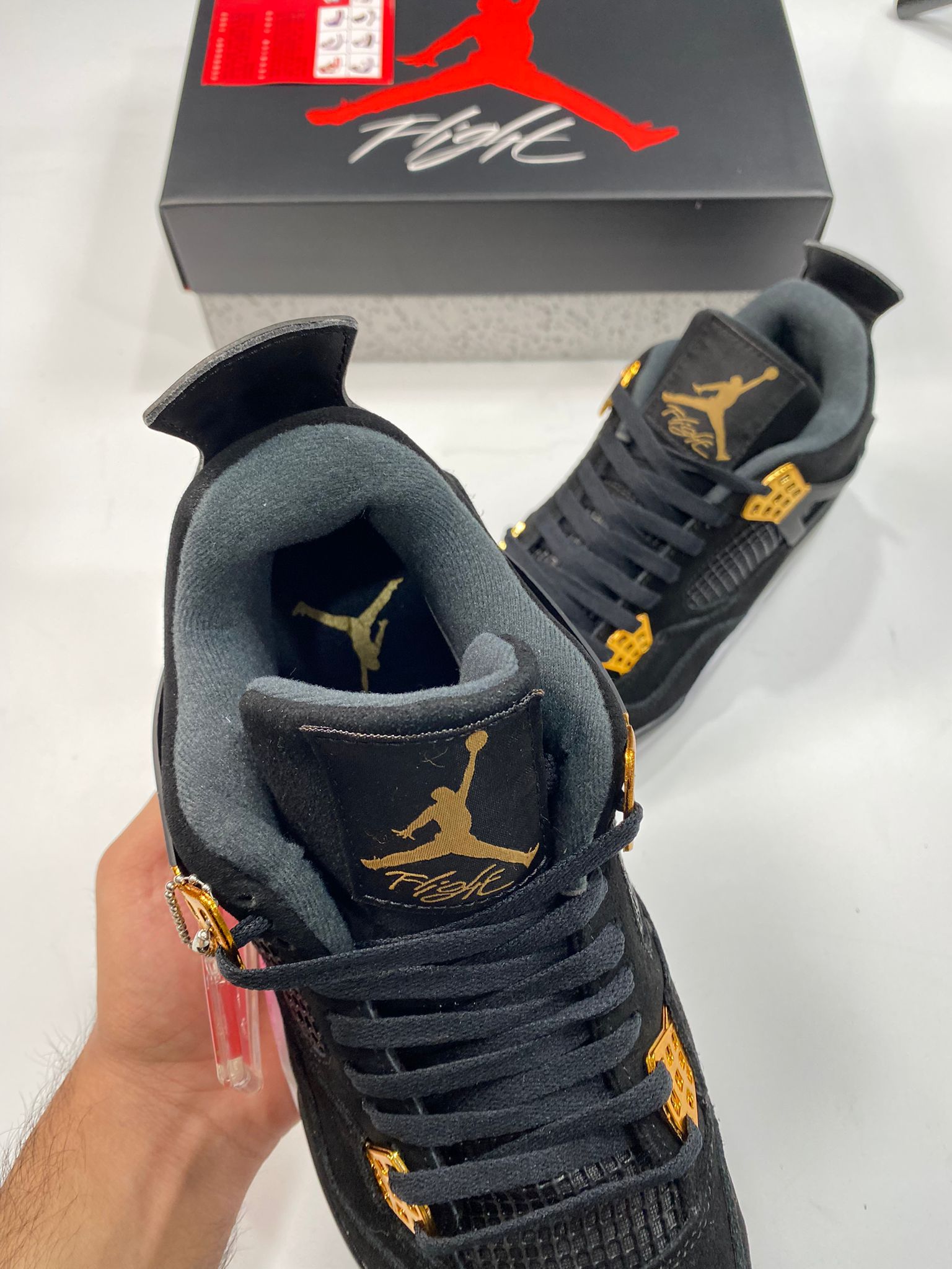 J4 GOLD image 3