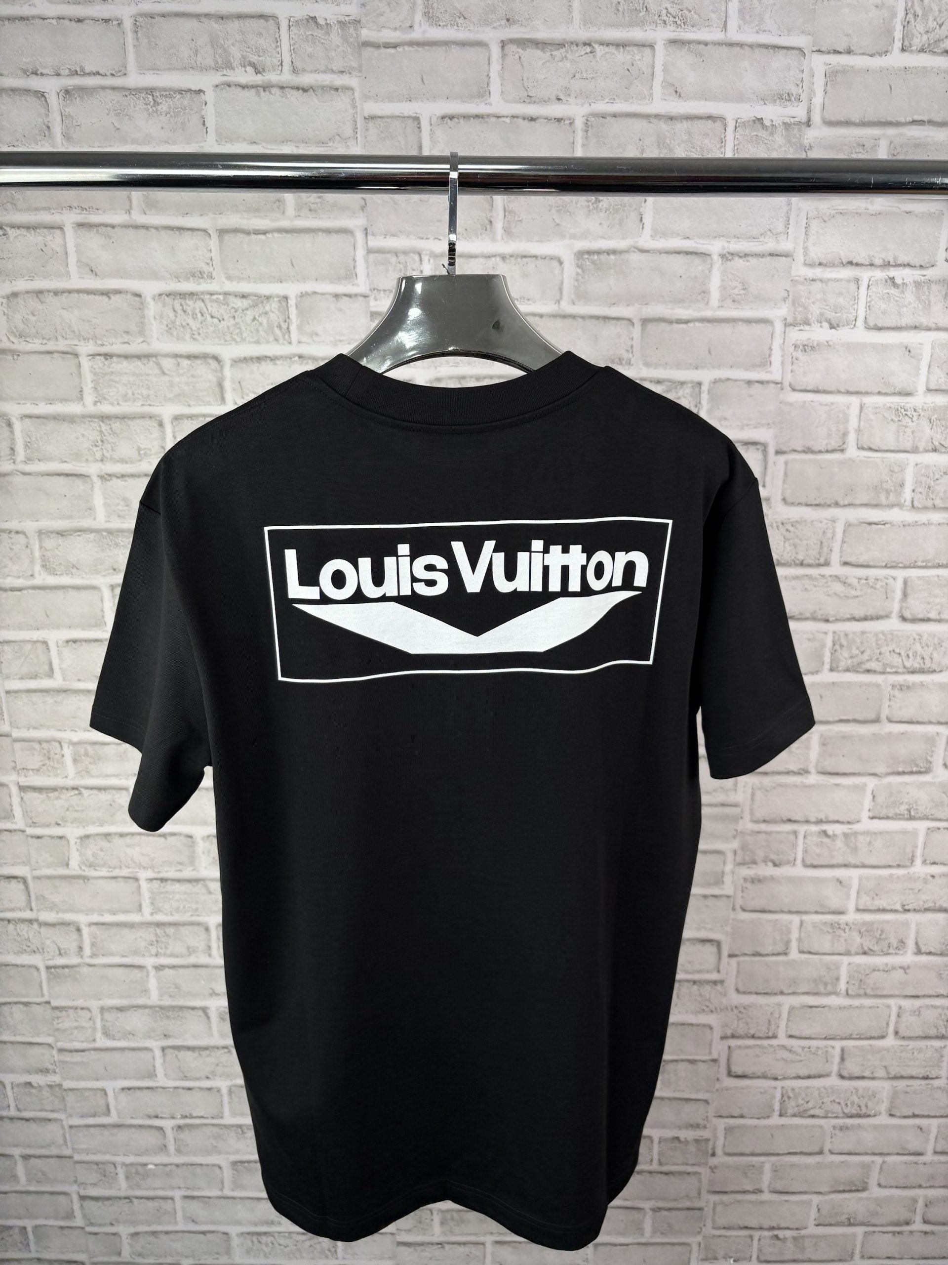 LV BLACK TEE image 1