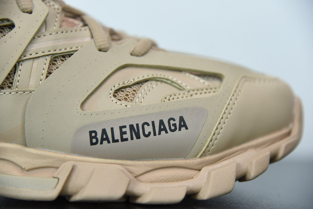 BEIGE TRACK image 4