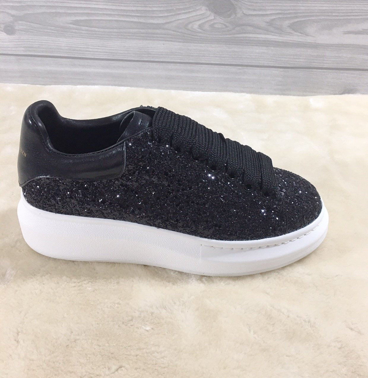 MQ' GLITTER image 2