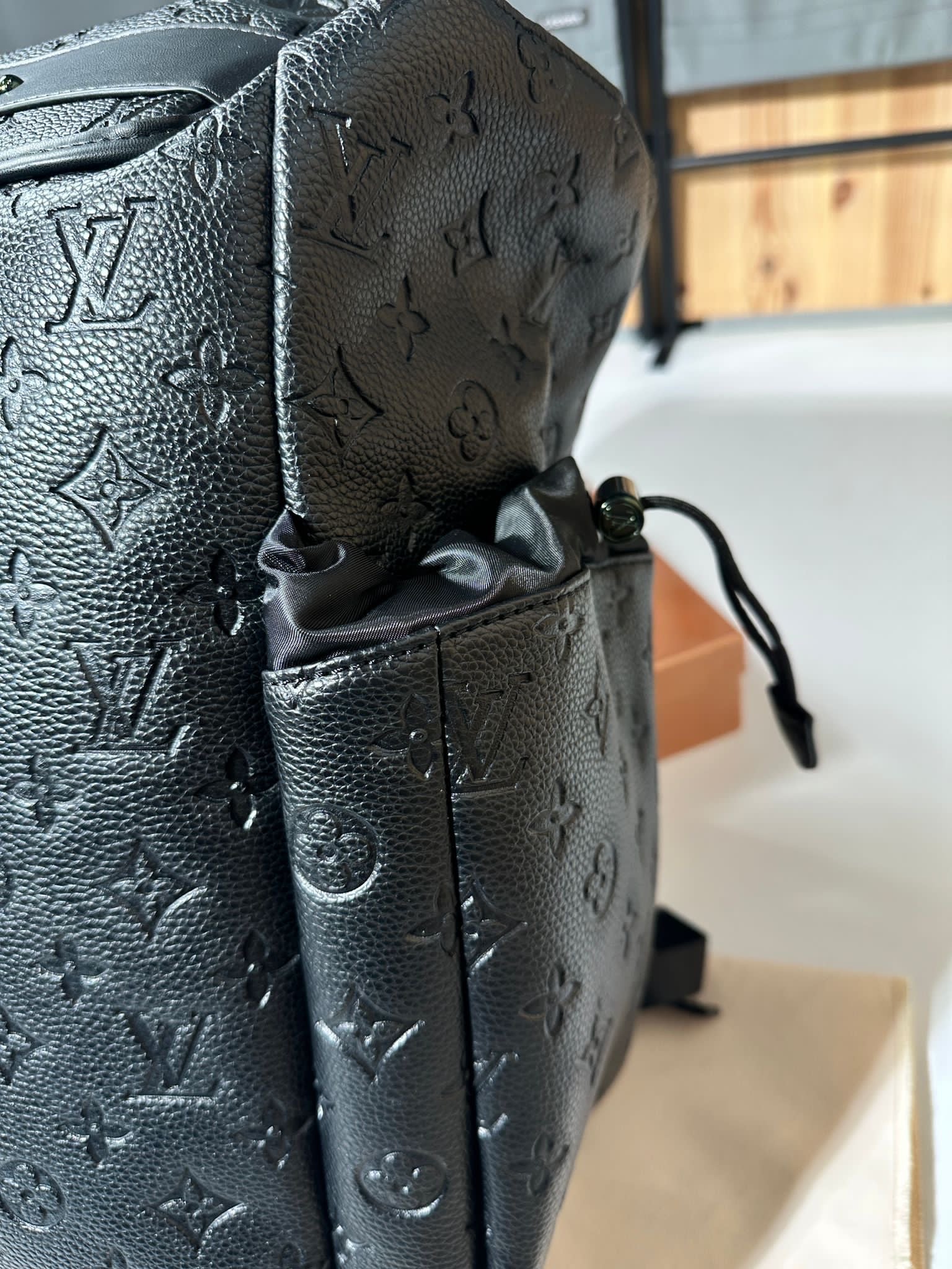 L-V BACKPACK BLACK EMBOSSED image 2