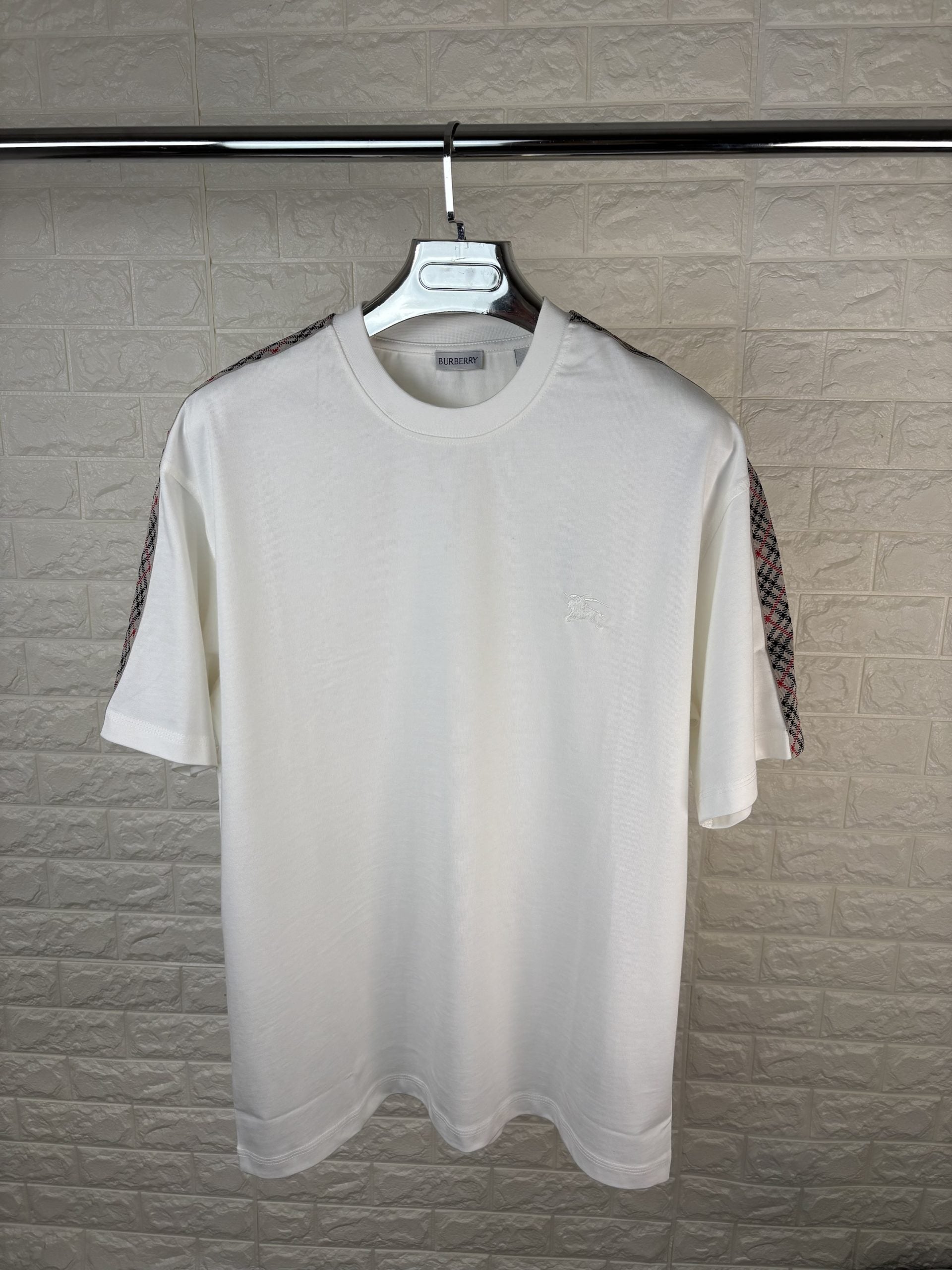 Burb tee white image 0