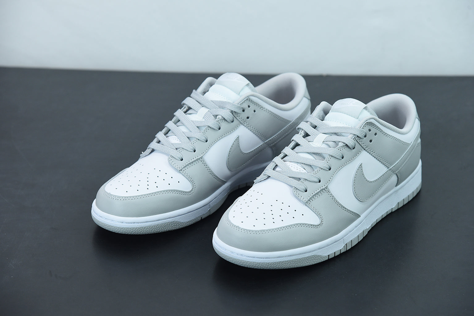 DUNK LOW GREY image 3