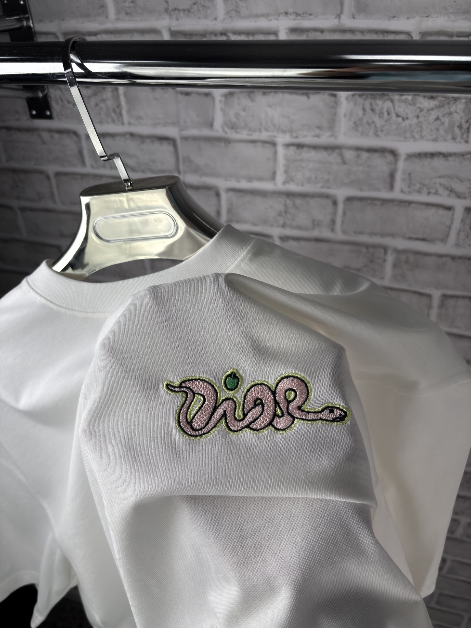 IOR TEE WHITE image 1