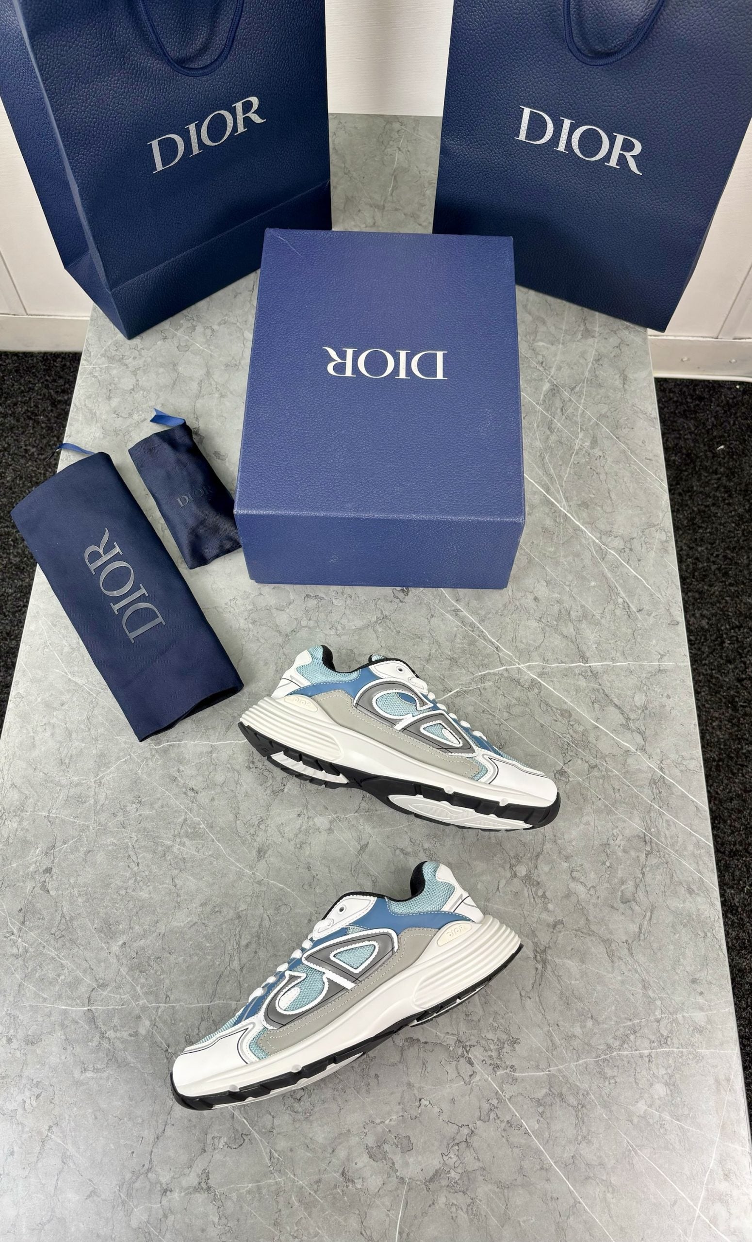 B30 LIGHT BLUE - 8 image