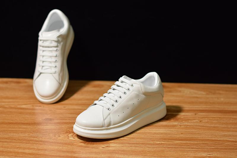 MQ' WHITE LEATHER image 6