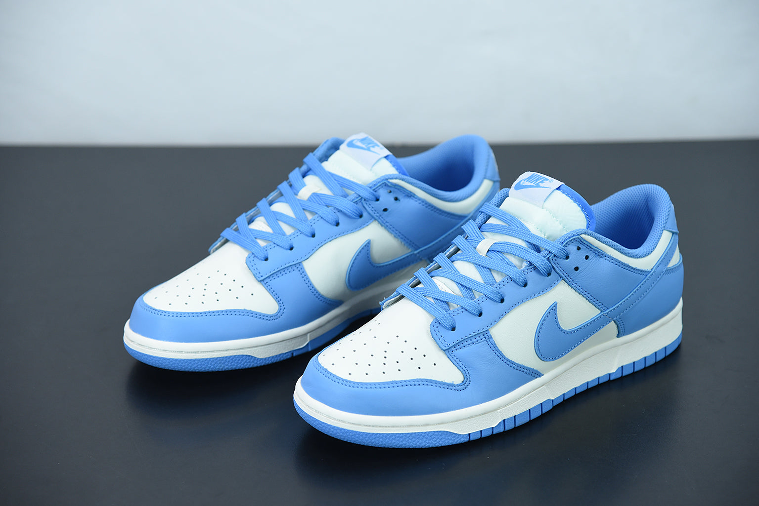 DUNK LOW BLUE image 5