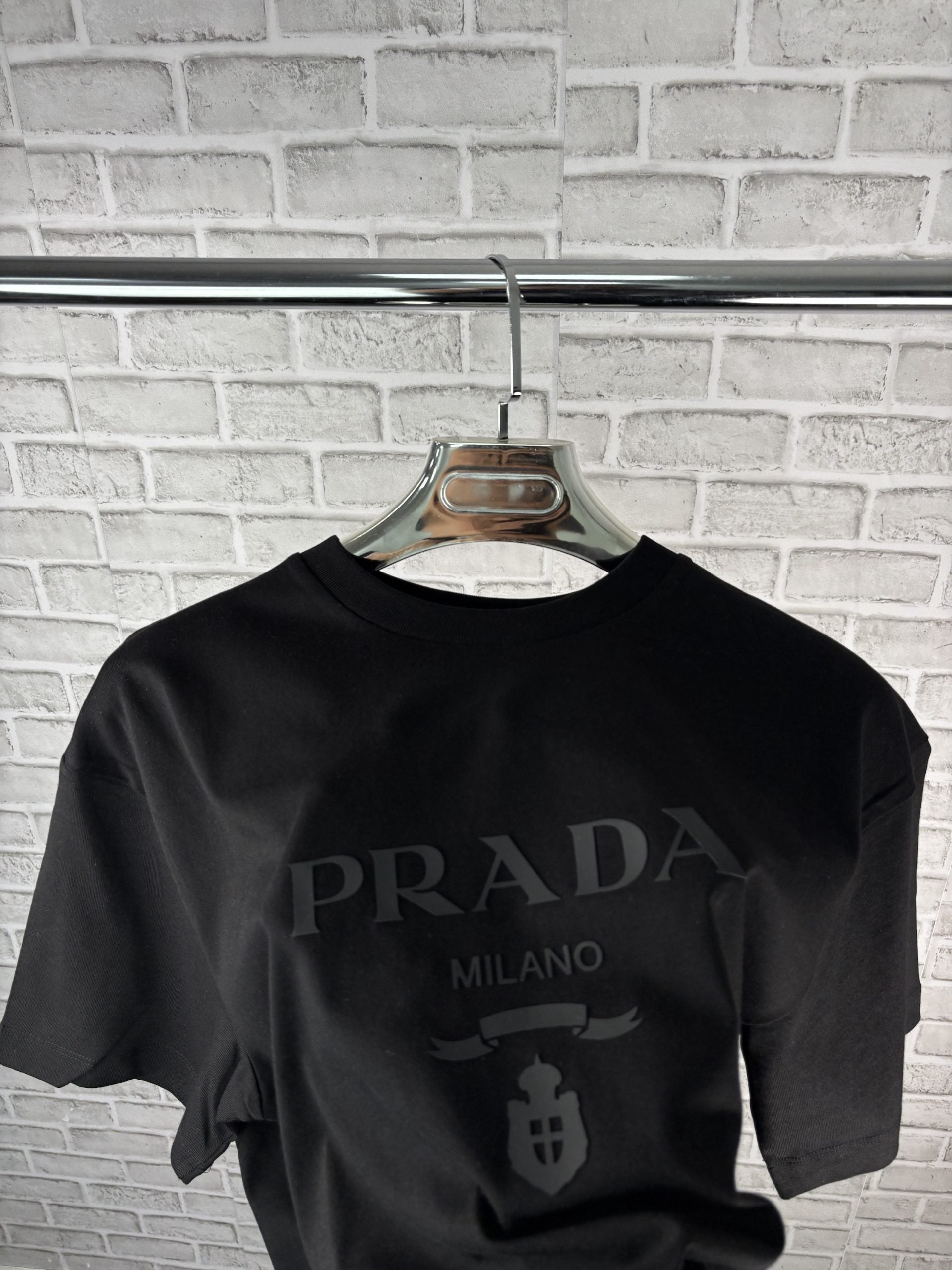 Rada tee black image 1