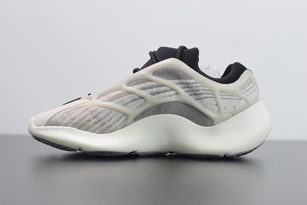 700 V3 image 5