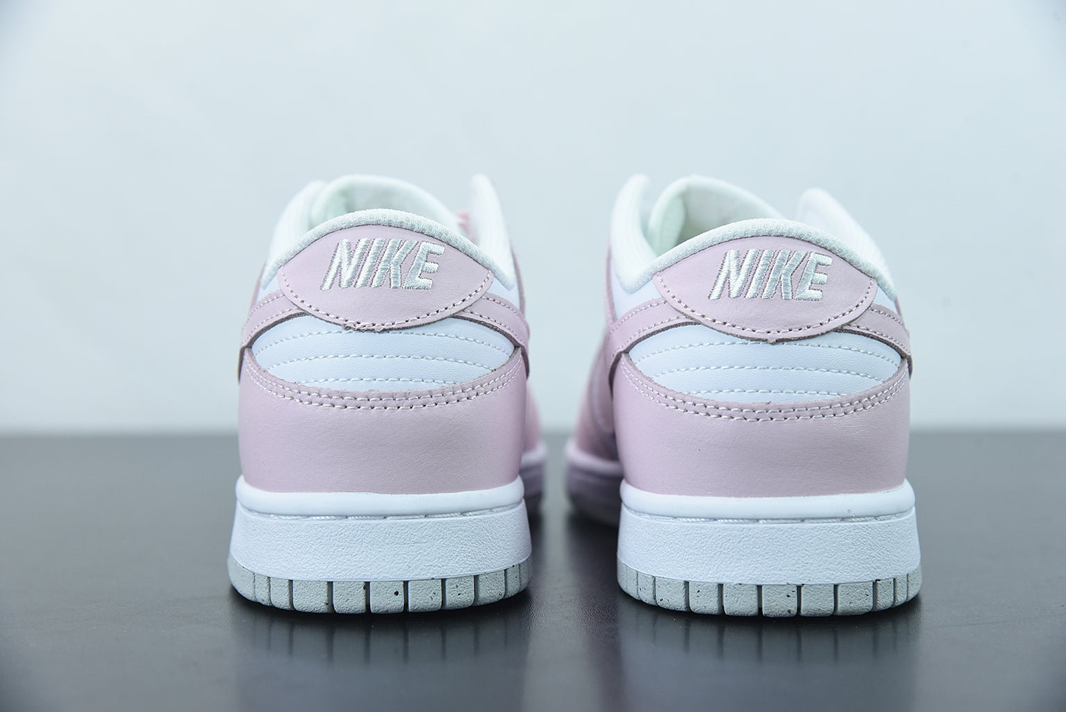 DUNK LOW PINK image 2