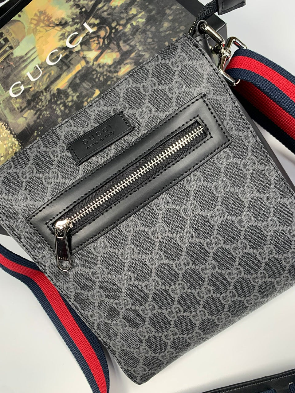 NAVY MAN UCCI BAG image 2