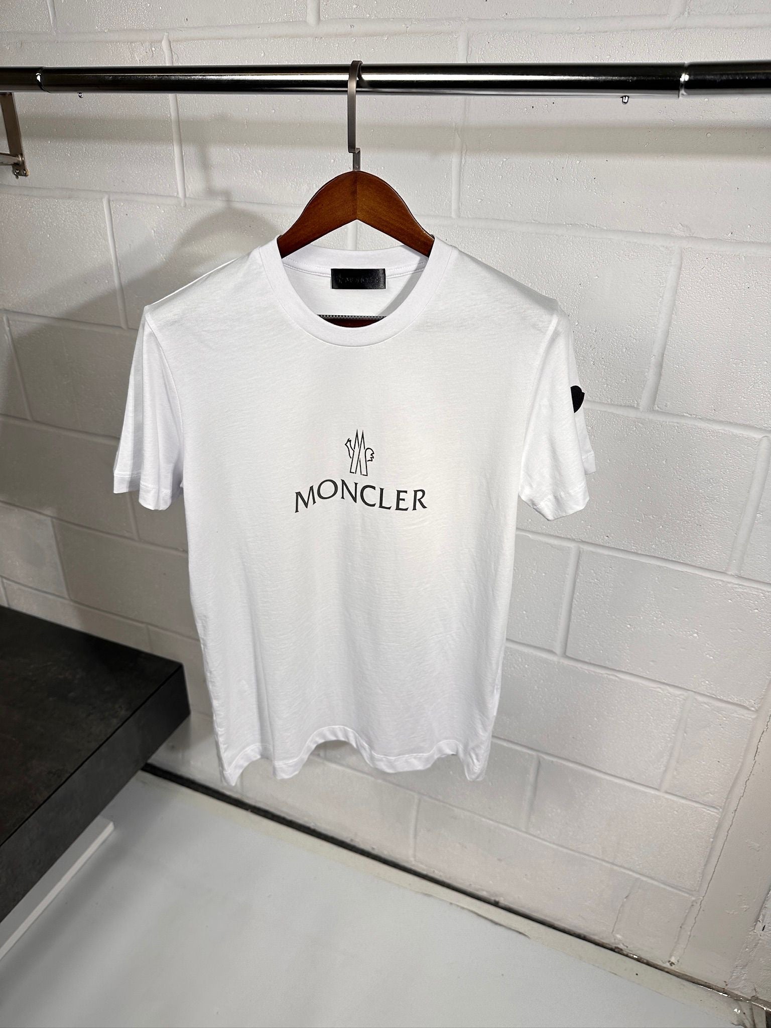 CLER TEE image 0