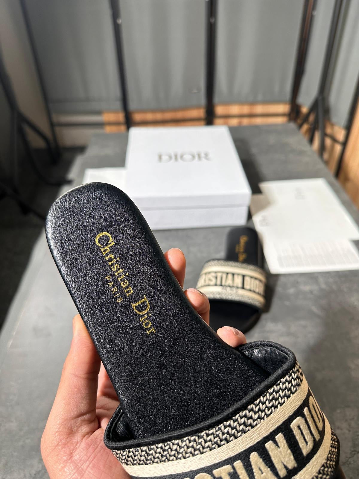 DIOR SLIDE image 4