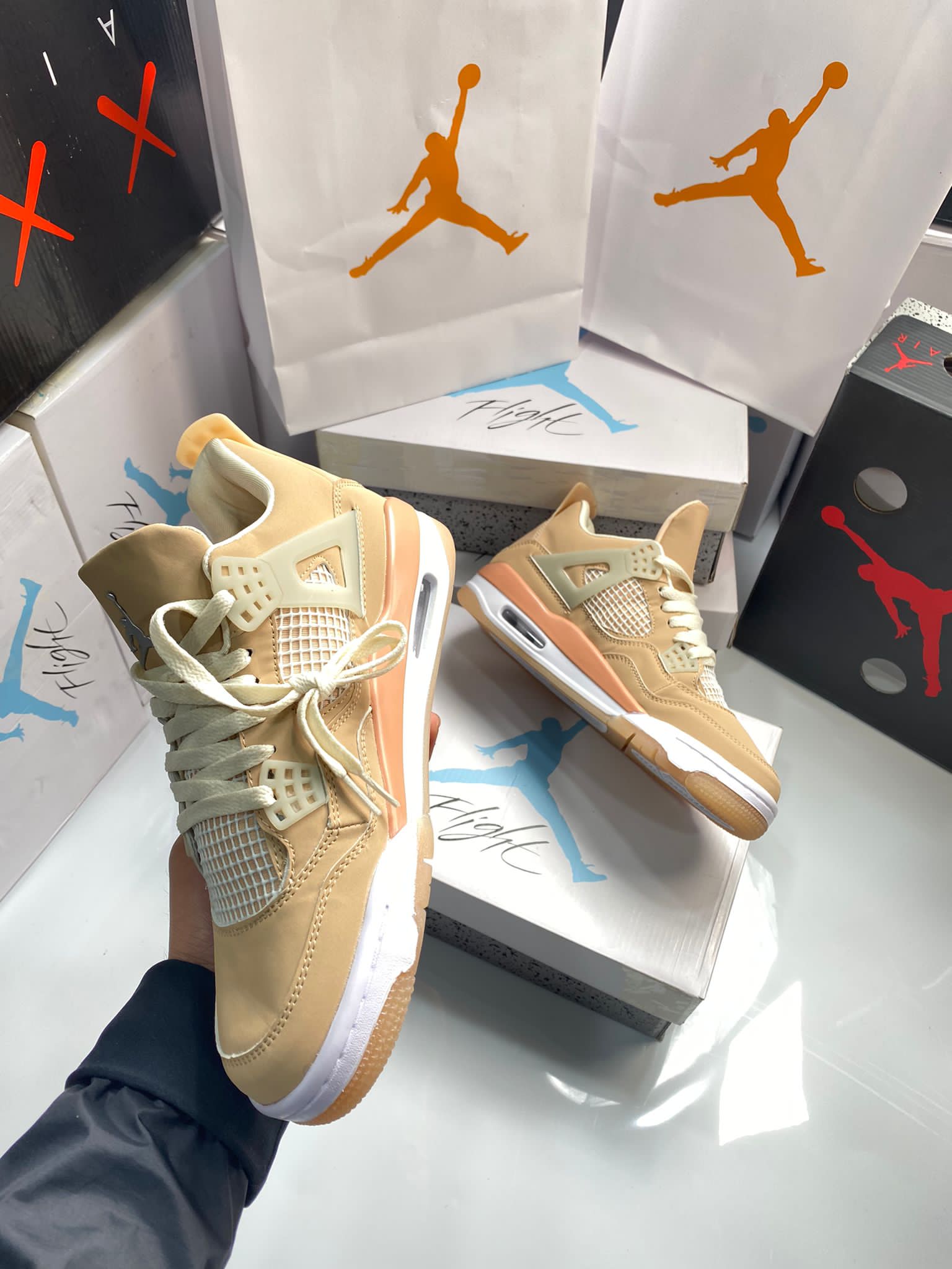 J1 CREAM image 9