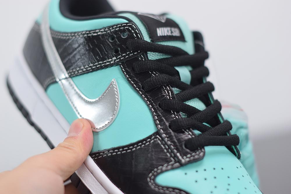 DIAMOND DUNKS image 4