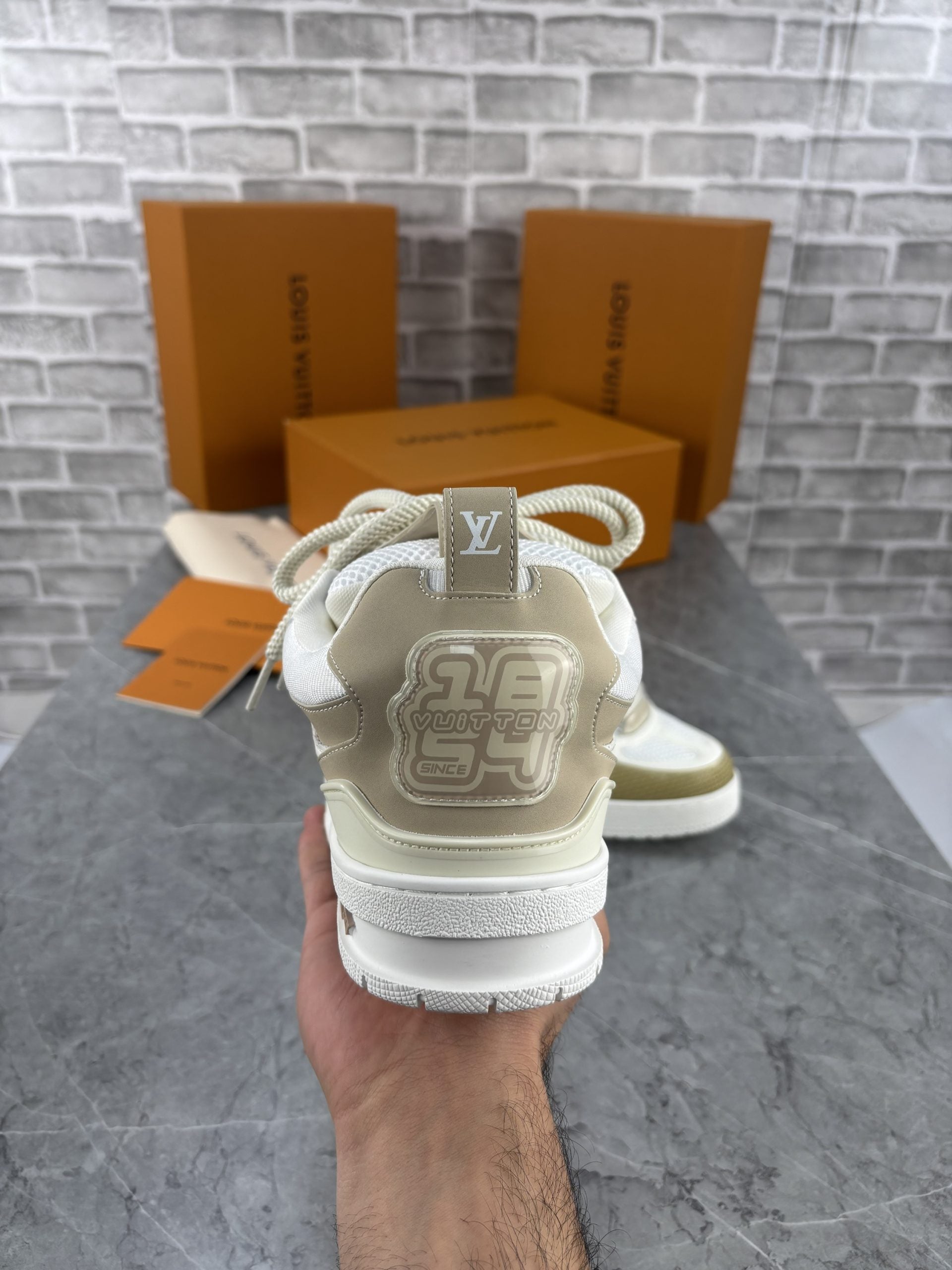 LV SNEAK image 8
