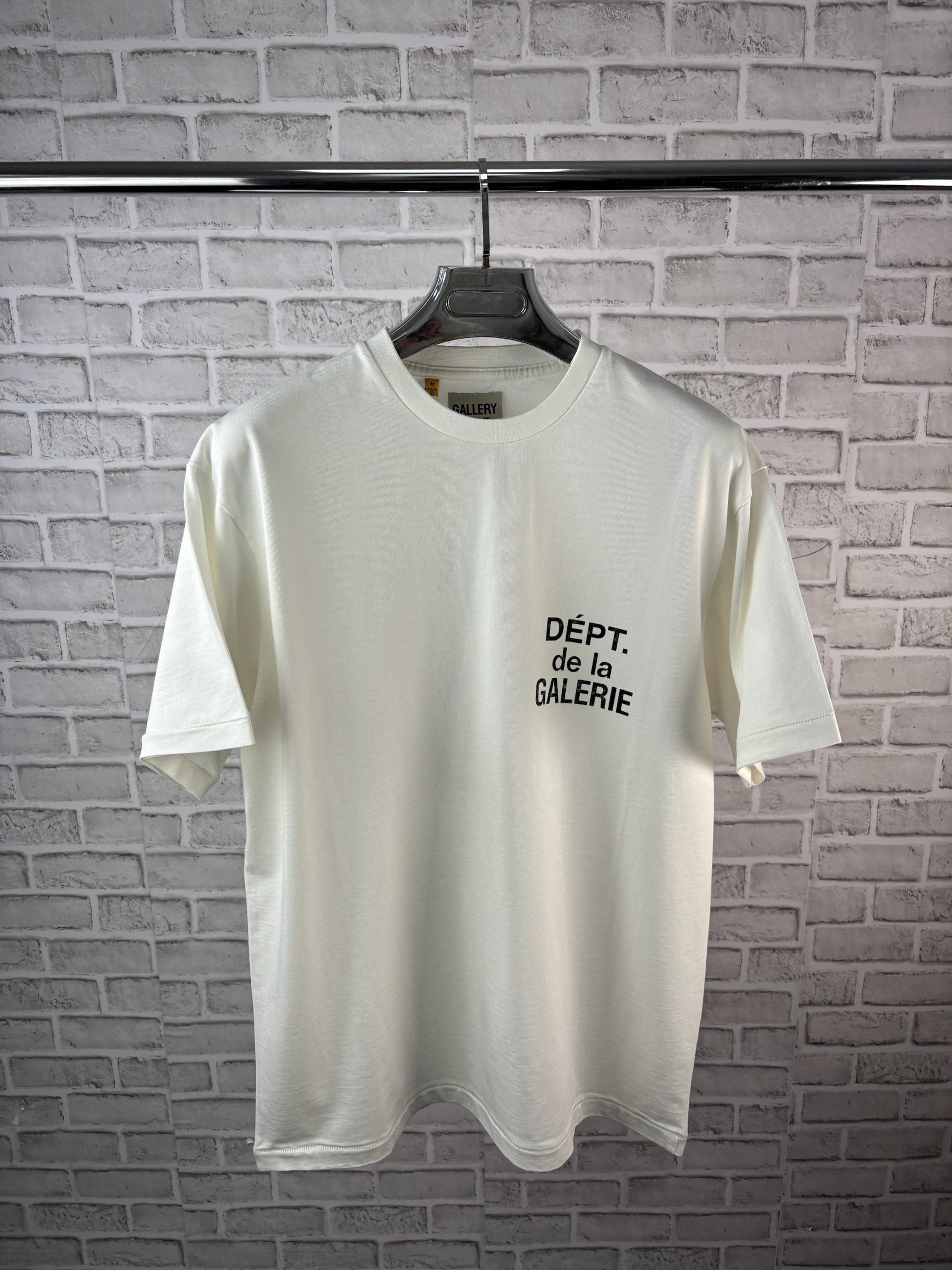GD TEE WHITE image 0